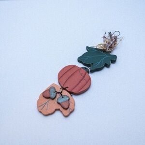 Wooden Fall Decoration – Pumpkin & Leaf Country Décor